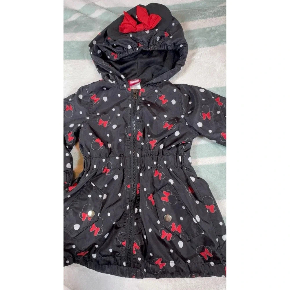 Toddler baby girl size 2T Minnie Mouse zip up hooded jacket. Great condition!